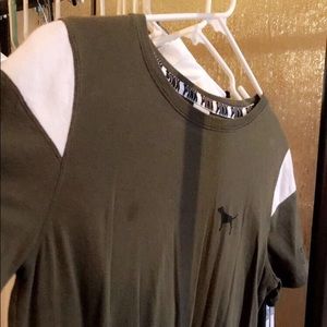 VICTORIAS SECRET PINK t-shirt